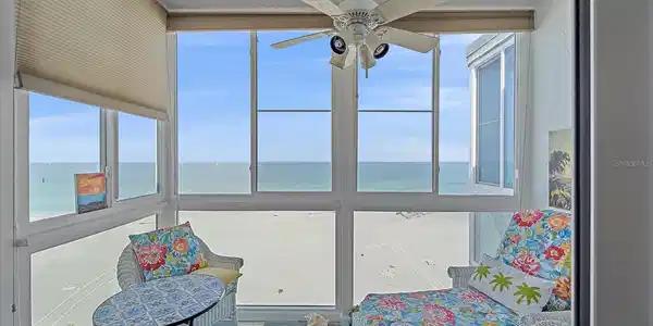950 TARPON CENTER DRIVE