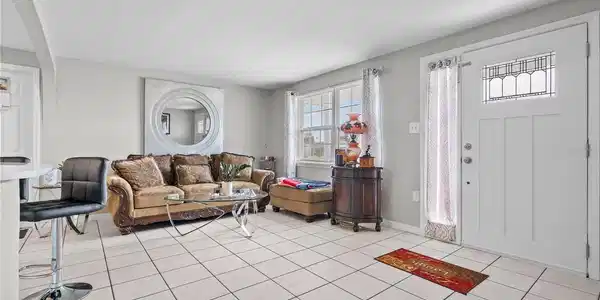 Image 4 Image 4