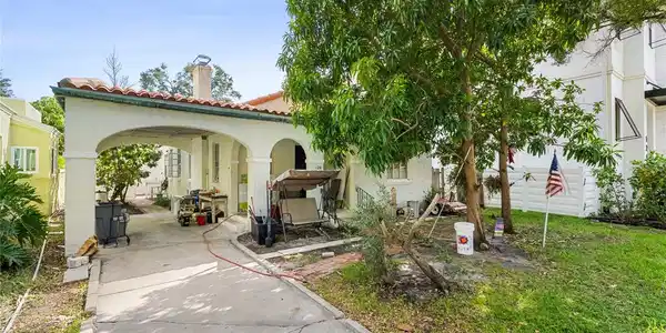 126 ADRIATIC AVENUE