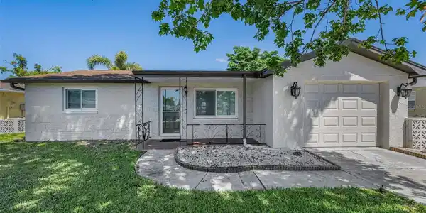 1184 CHELSEA LANE