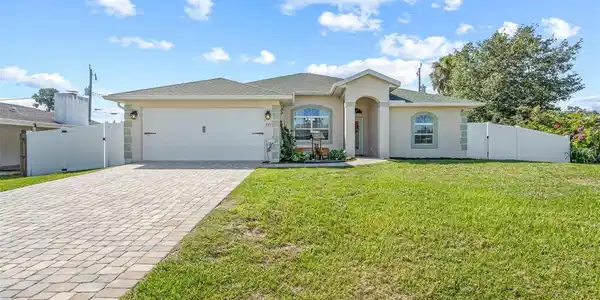 523 SOUTHLAND ROAD