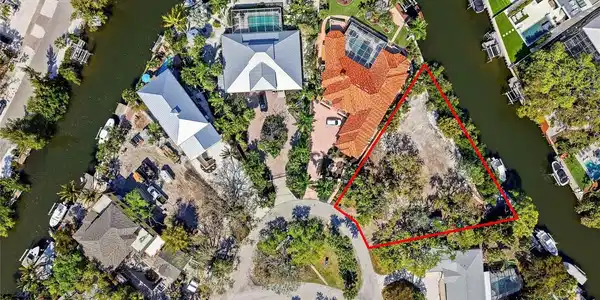 114 ISLAND CIRCLE