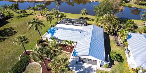483 CORRIENTES CIRCLE