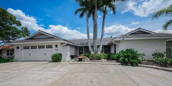 5008 GALLEON COURT