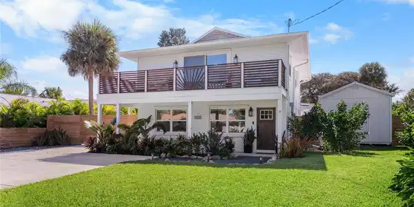 4640 SAXON DRIVE