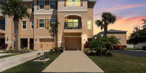 5512 ANGEL FISH COURT