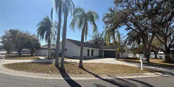 6728 ISLANDER LANE