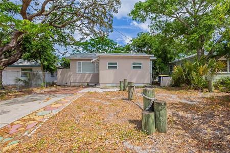 912 MAGNOLIA DRIVE
