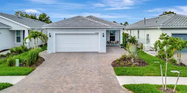 10394 ABACO FALLS DRIVE