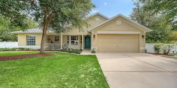 25082 WATEAU COURT