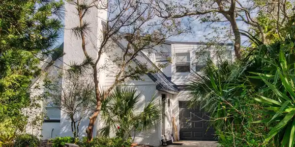 6353 RIVER ROAD