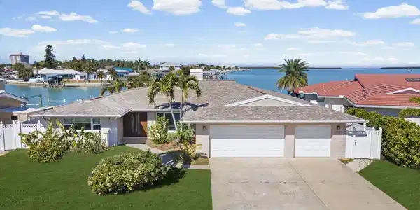 450 PALM ISLAND NE