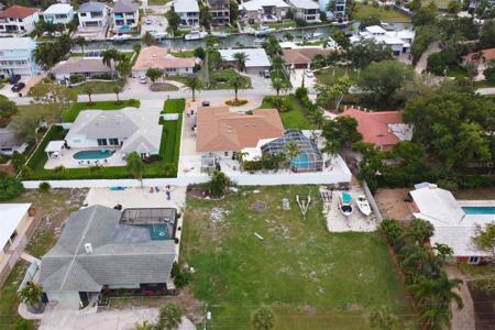 SOUTHPOINTE DRIVE