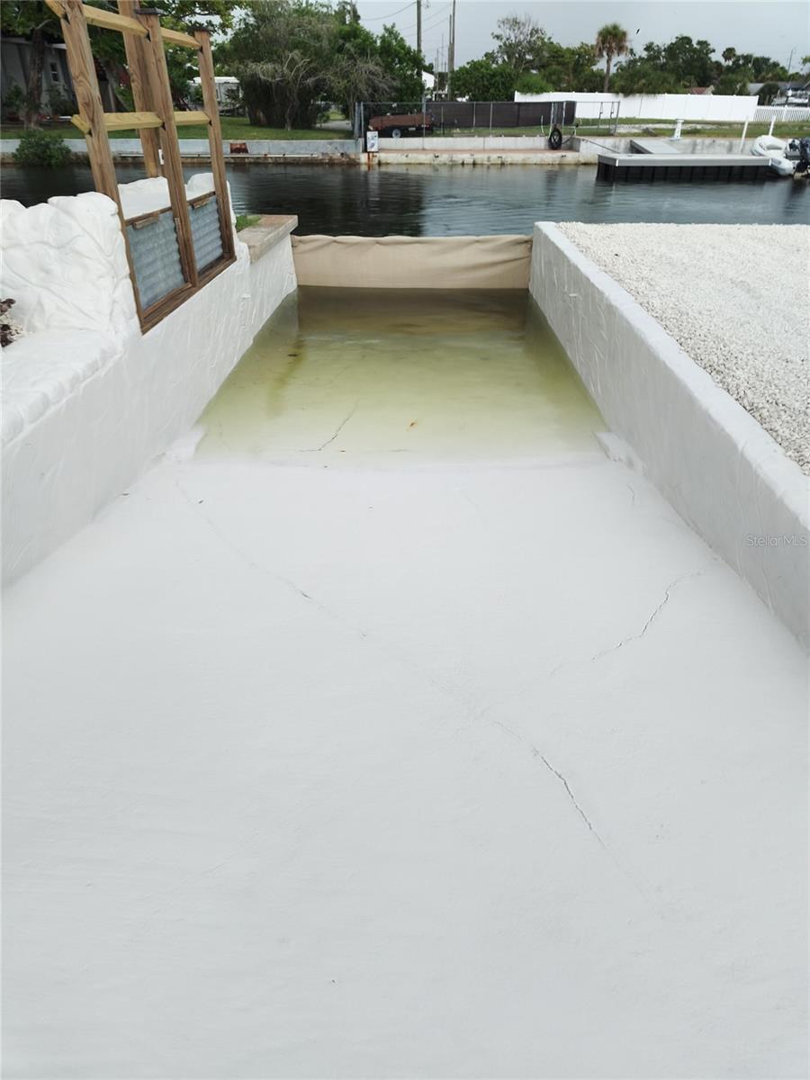 Image 4 Image 4