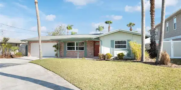 4121 HEADSAIL DRIVE