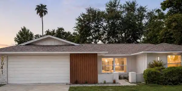 3041 OAK COVE DRIVE