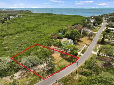 SEA BREEZE DRIVE
