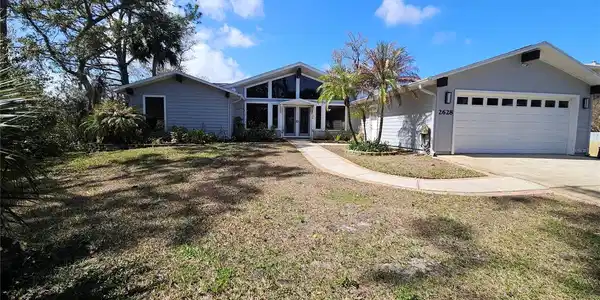 2628 SUNSET DRIVE