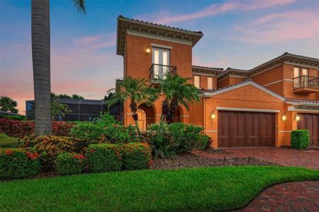 1025 FISH HOOK COVE