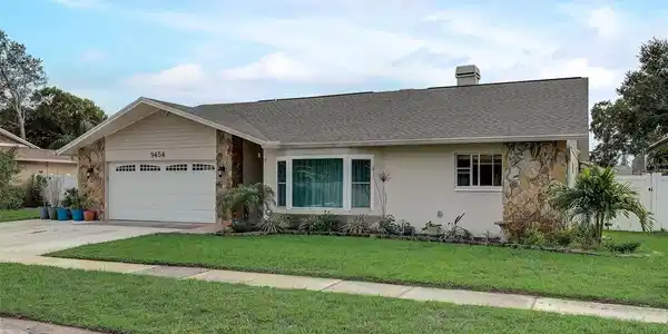 9454 LAURA ANNE DRIVE