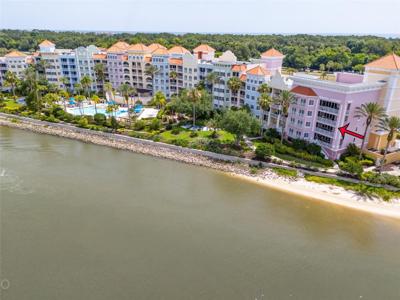 102 YACHT HARBOR DRIVE