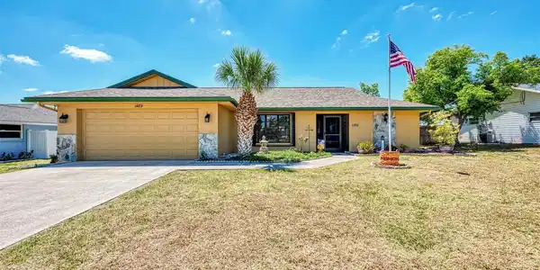 1489 FAIRLESS ROAD