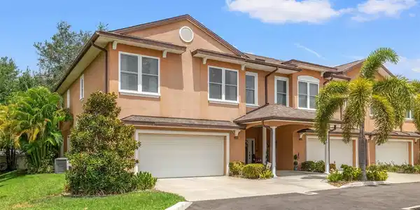 853 DATE PALM LANE