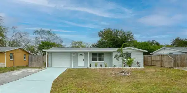 4627 IRENE LOOP