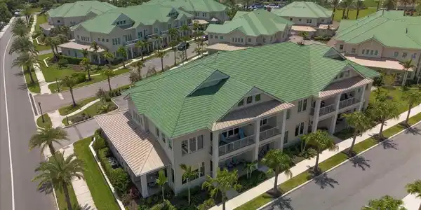 17 PALM TERRACE