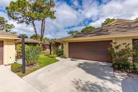 7912 PINEGLEN COURT