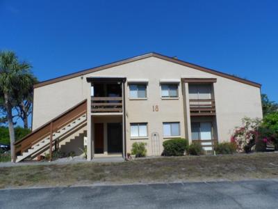 18 QUAILS RUN BOULEVARD
