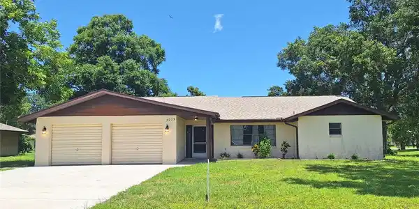 2029 WILLOW OAK DRIVE