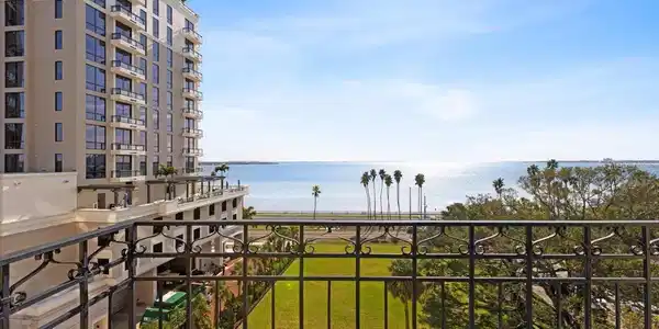 2109 BAYSHORE BOULEVARD