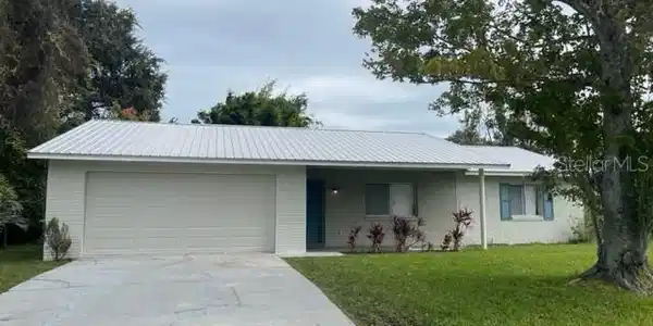 2907 Travelers Palm DRIVE