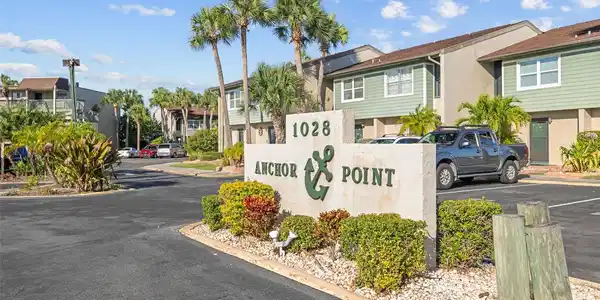 1028 APOLLO BEACH BOULEVARD