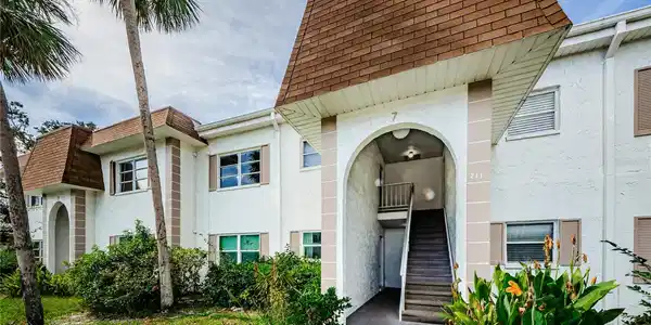 211 S MCMULLEN BOOTH ROAD