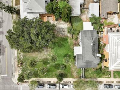 118 Live Oak STREET