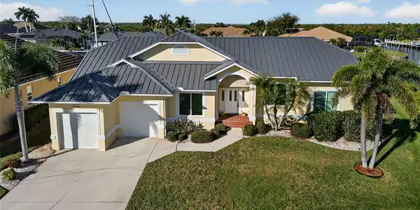 3431 CURACAO COURT