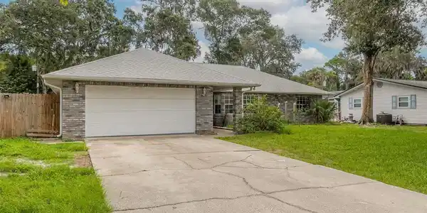 2311 Pine Tree DRIVE