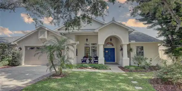 1069 CAPTAINS WAY