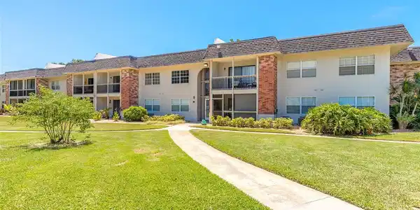 3800 SAXON DRIVE
