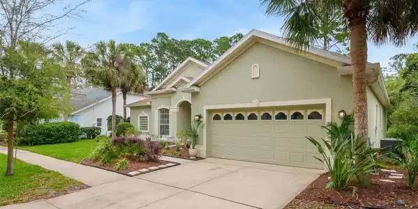 4 AUGUSTA TRAIL