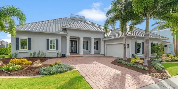 633 MANNS HARBOR DRIVE
