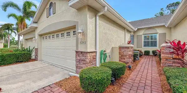9292 FLEMING LANE