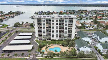 400 ISLAND WAY