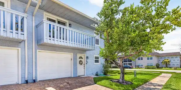 742 LAUREL BAY CIRCLE