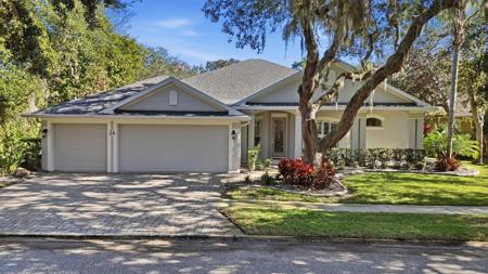 24 N PARK CIRCLE