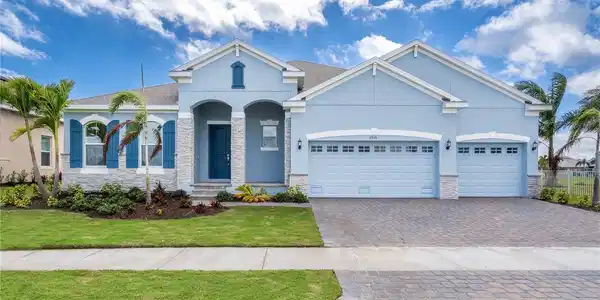5919 BLAKENEY LOOP