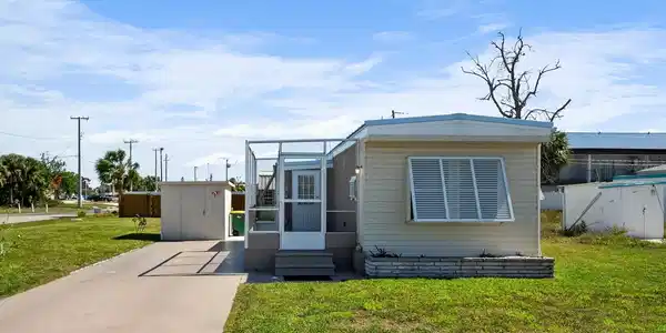 2515 HERON DRIVE