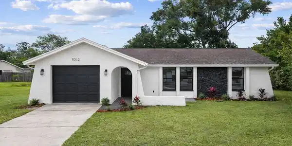 8512 LONGBOAT LANE